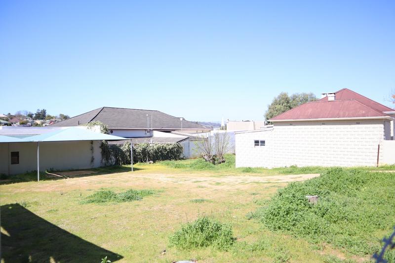 Commercial Property for Sale in Bergzicht Western Cape